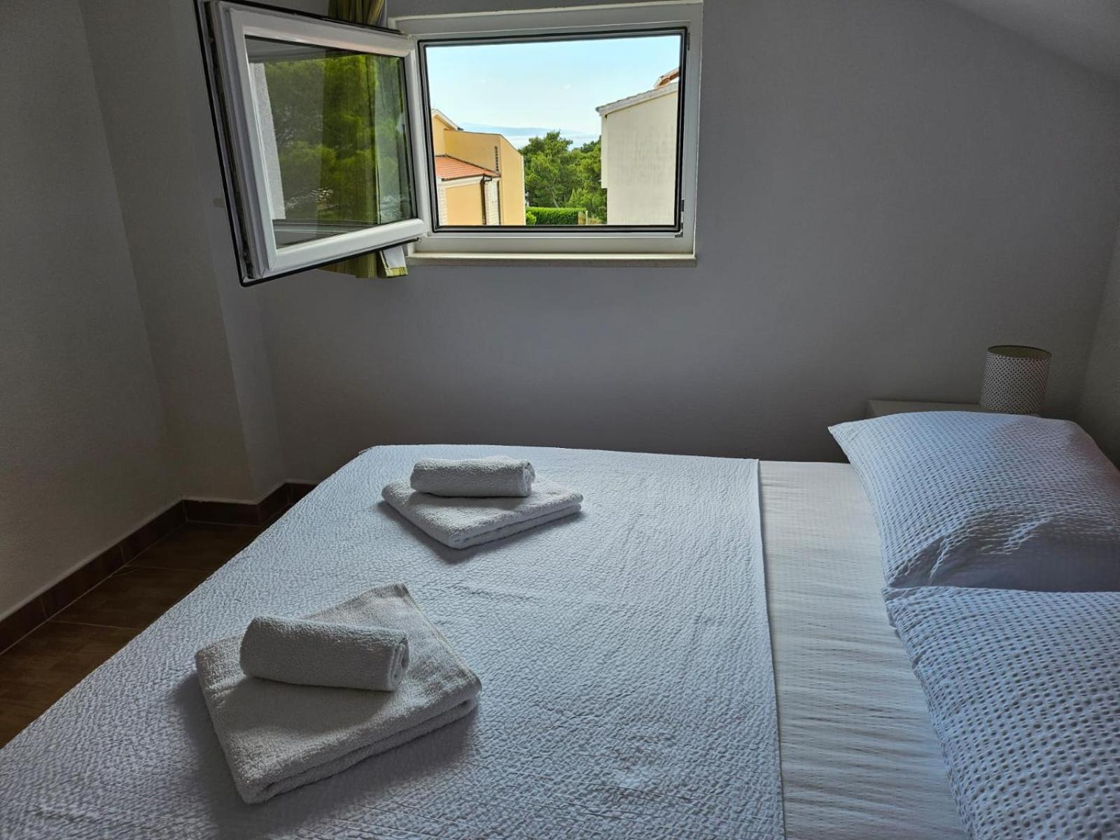 Apartments Andrijanic Baska Voda Room photo