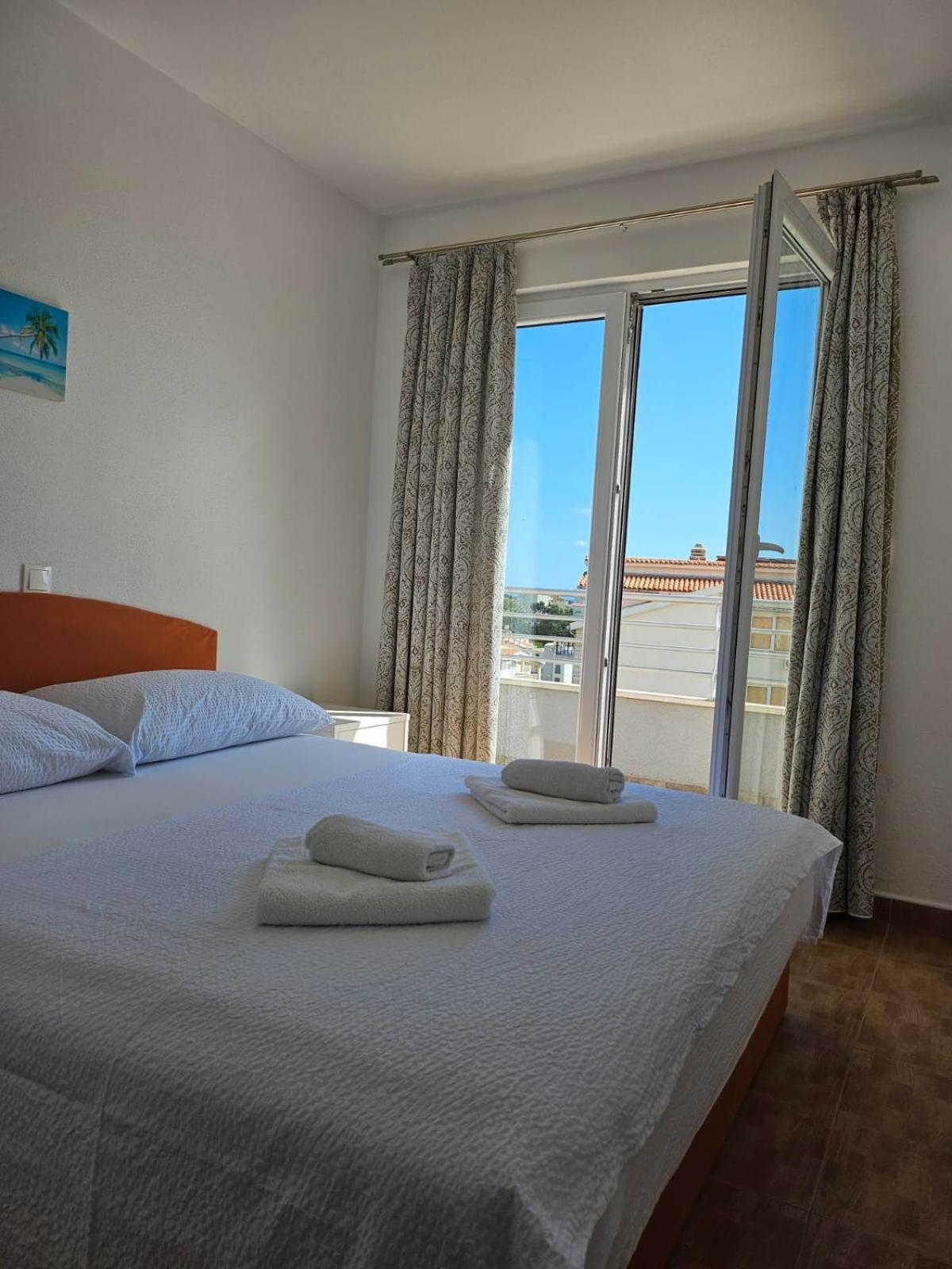 Apartments Andrijanic Baska Voda Exterior photo