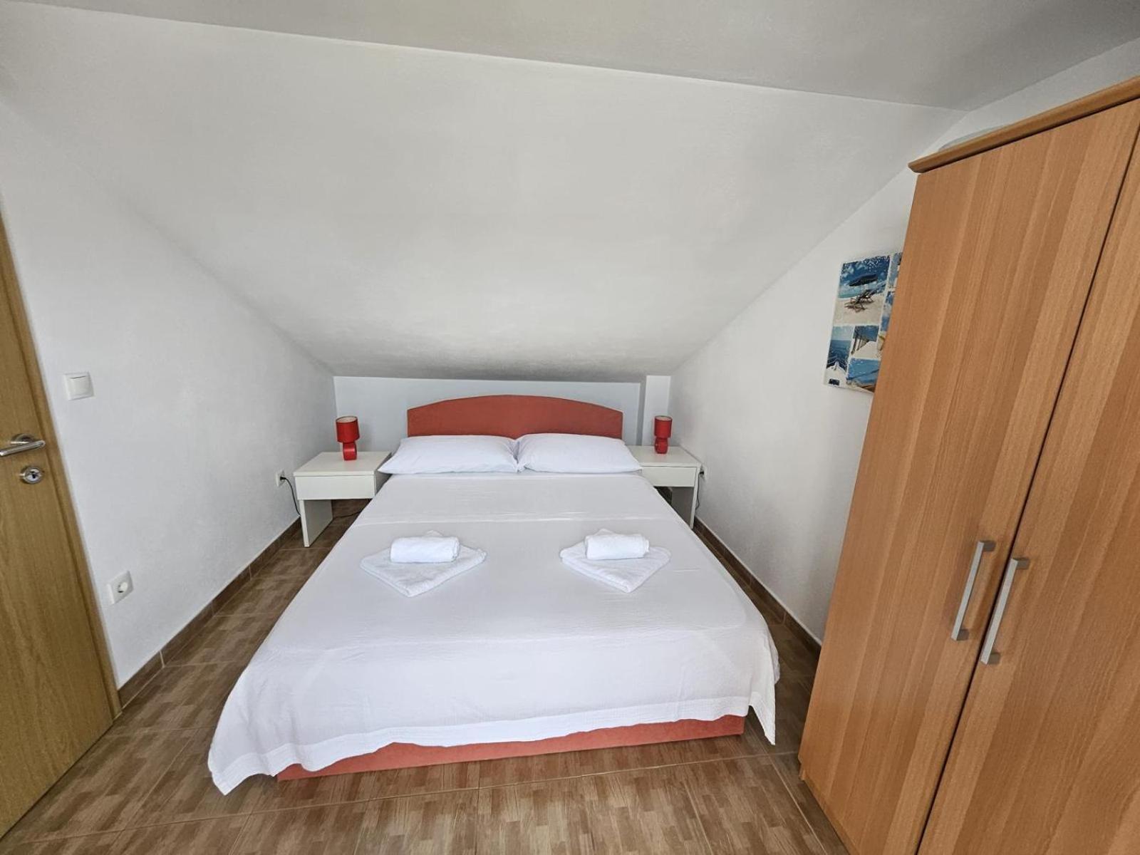 Apartments Andrijanic Baska Voda Exterior photo