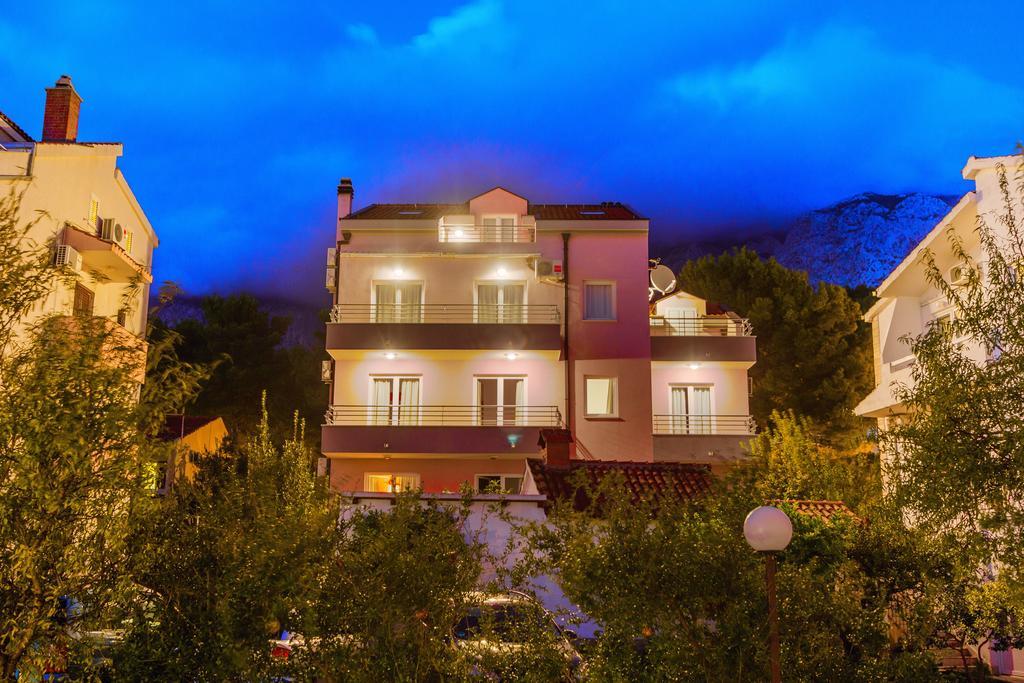 Apartments Andrijanic Baska Voda Exterior photo